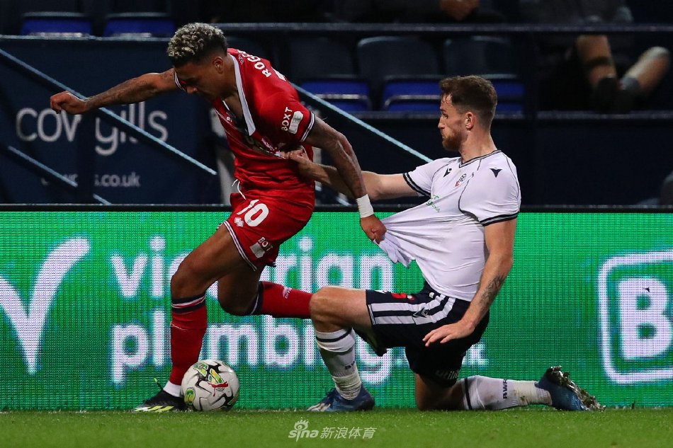 可以看到他 可以看到他